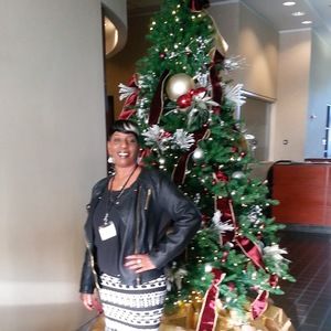 Meet your Posher, Renita